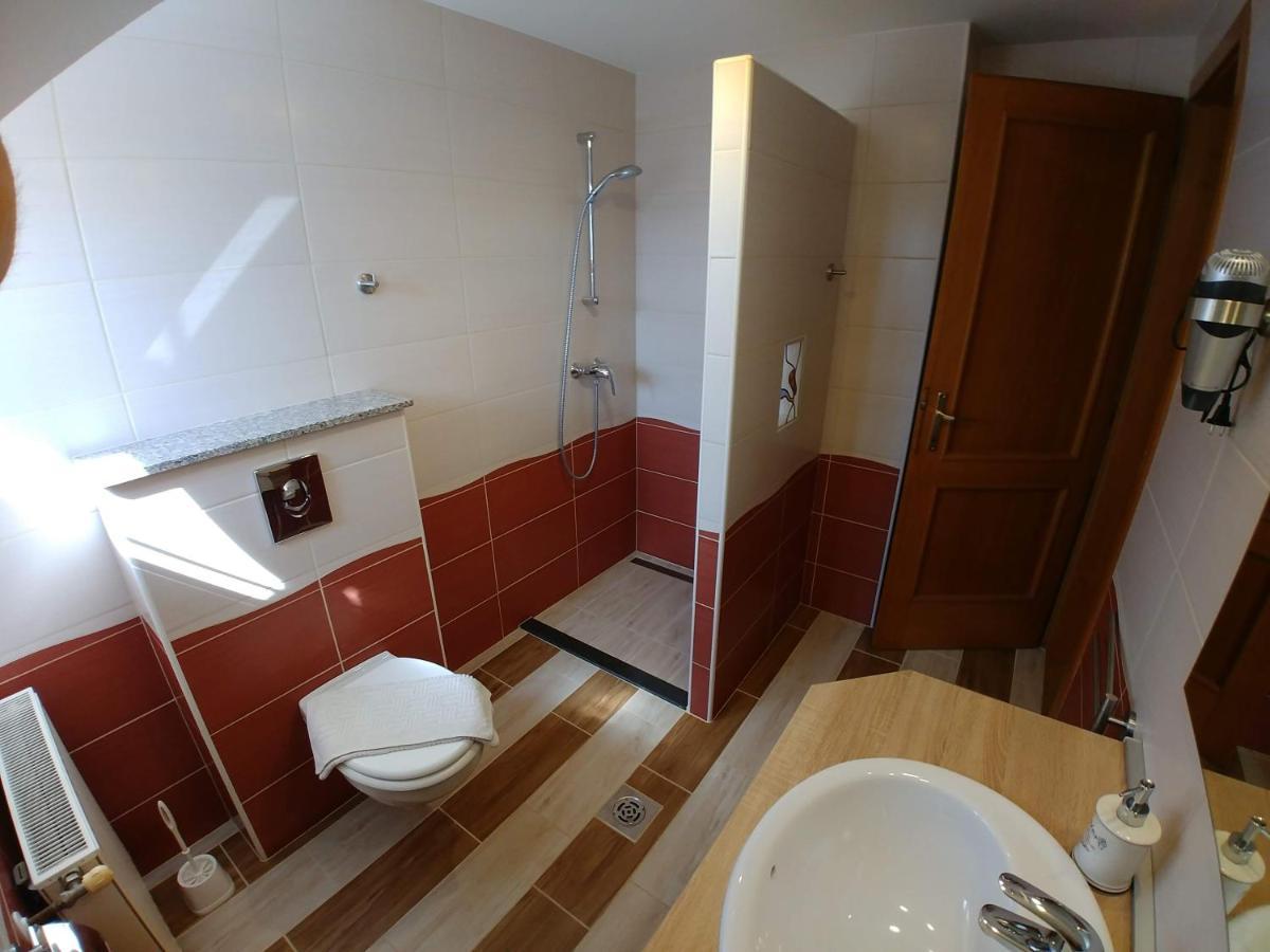 Ciklámen apartman Gyenesdiás Exterior foto