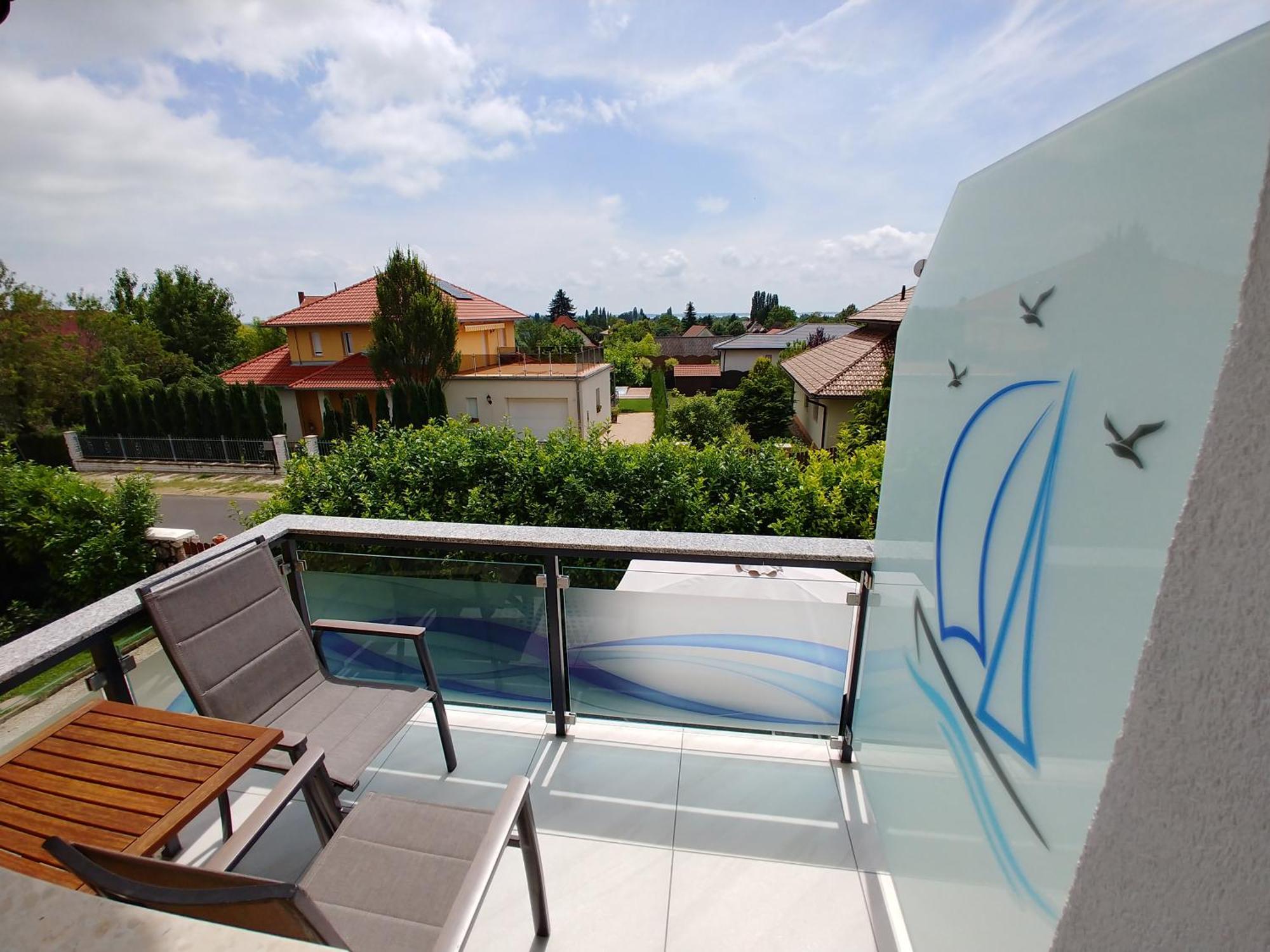 Ciklámen apartman Gyenesdiás Exterior foto